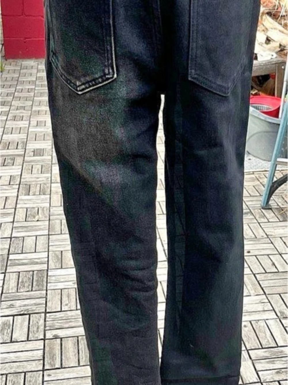 GUAPI Waxed-Effect Jeans - Picture 8 of 9